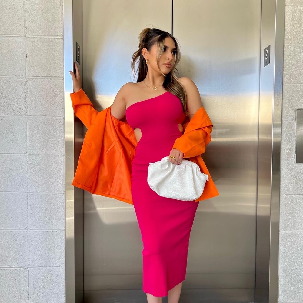 Miss Lola Dress